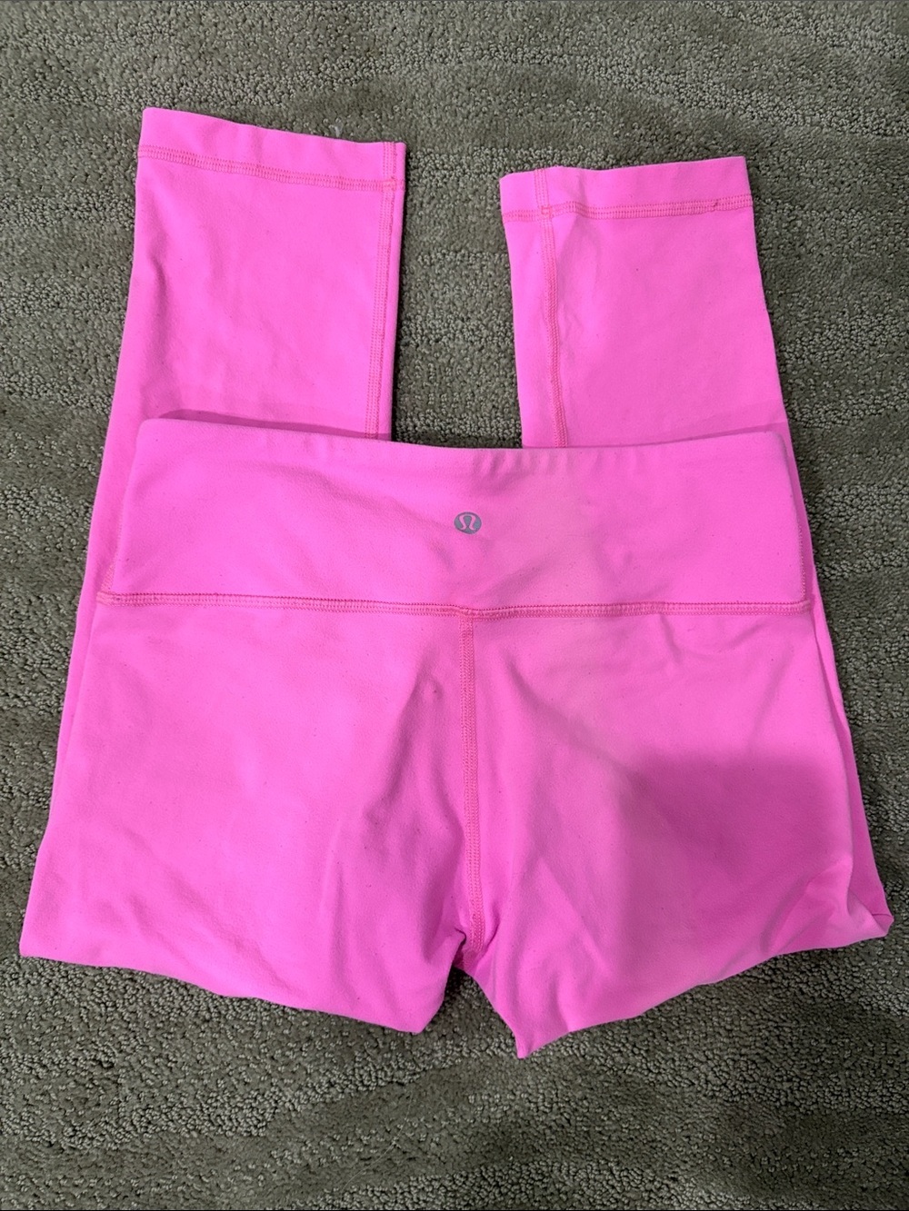 Bubblegum pink lululemon athletica Wunder under Leggings